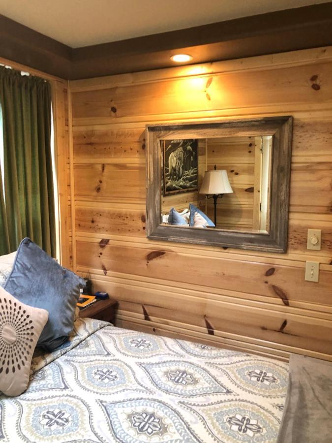 All Seasons Groveland Inn エクステリア 写真